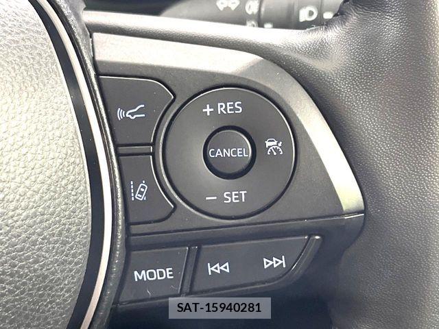 Toyota RAV4 2021-06 6816865-4
