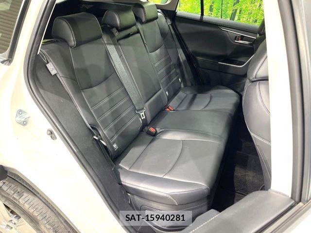Toyota RAV4 2021-06 6816865-8