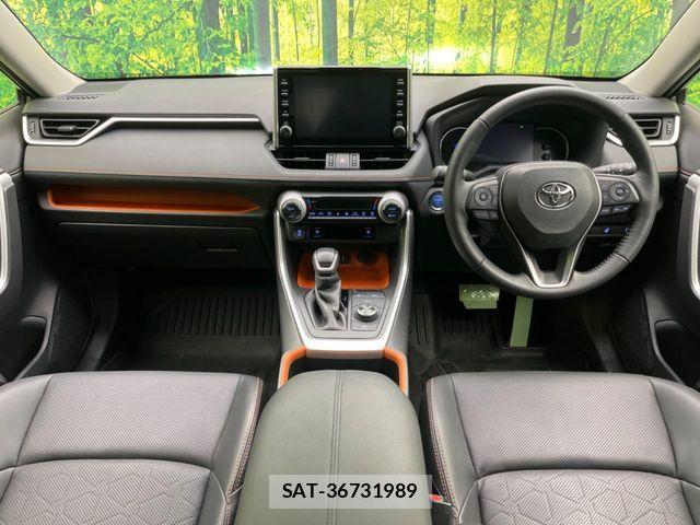 Toyota RAV4 2022-09 6816867-1