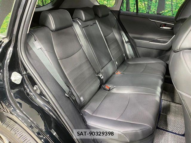 Toyota RAV4 2024-04 6816860-11
