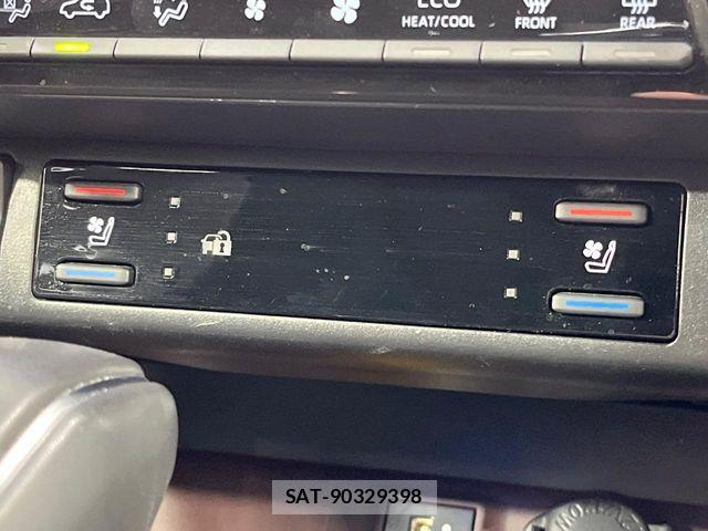 Toyota RAV4 2024-04 6816860-6