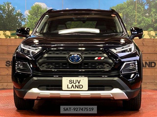 Toyota RAV4 2023-09 6816866-13