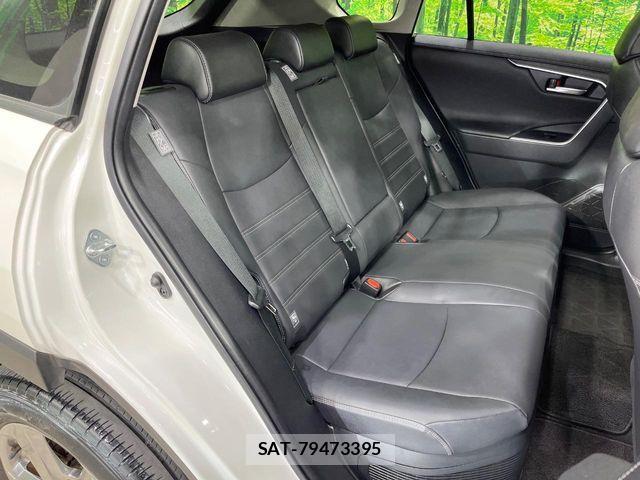 Toyota RAV4 2020-12 6816868-9