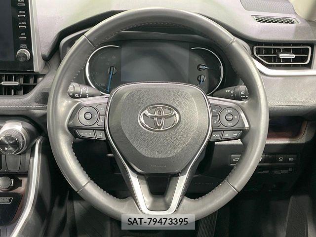 Toyota RAV4 2020-12 6816868-11