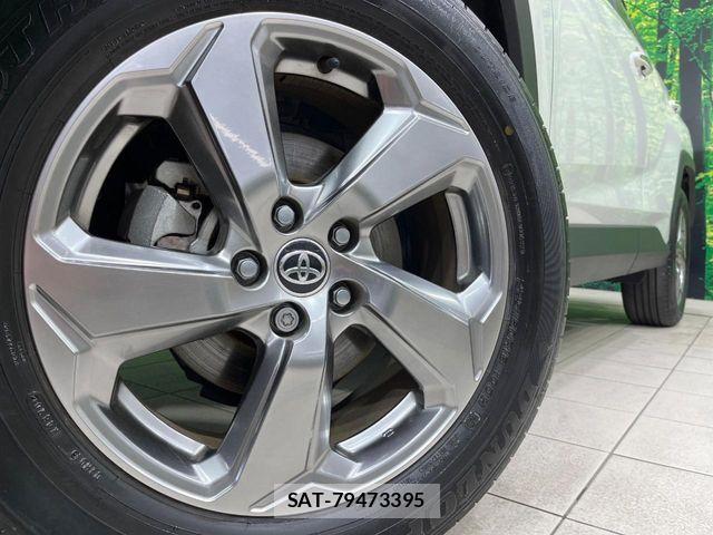 Toyota RAV4 2020-12 6816868-13