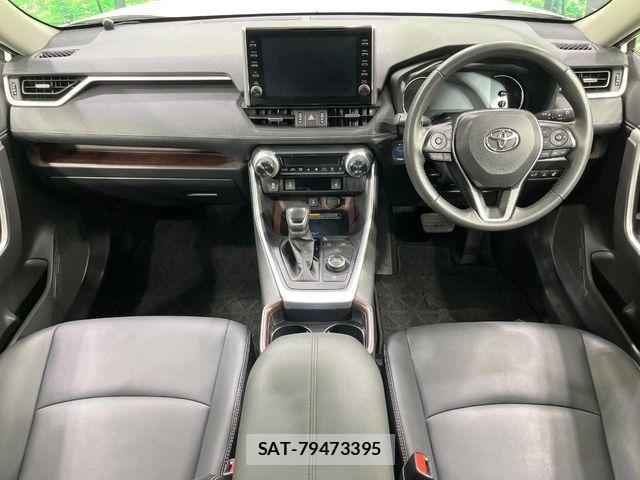 Toyota RAV4 2020-12 6816868-1