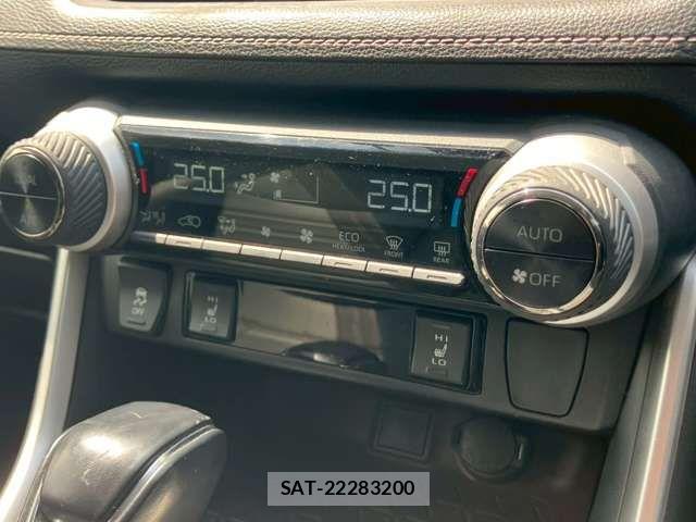 Toyota RAV4 2019-11 6816872-10