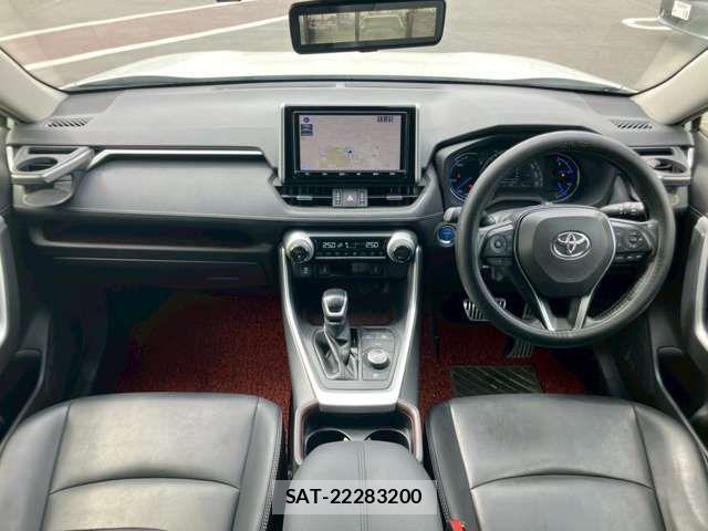Toyota RAV4 2019-11 6816872-14