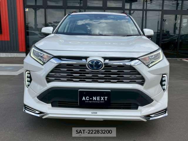 Toyota RAV4 2019-11 6816872-16