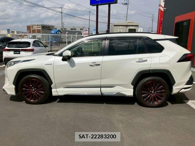 Toyota RAV4 2019-11 6816872-17