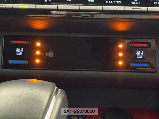Toyota RAV4 2023-07 6816862-5