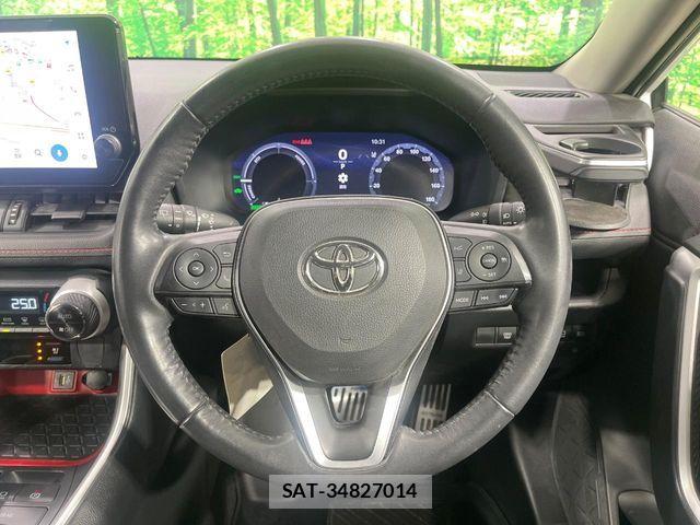 Toyota RAV4 2023-10 6816858-10