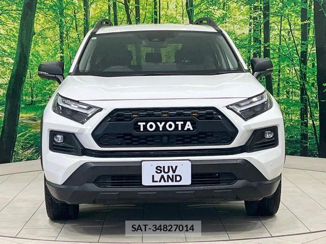 Toyota RAV4 2023-10 6816858-13