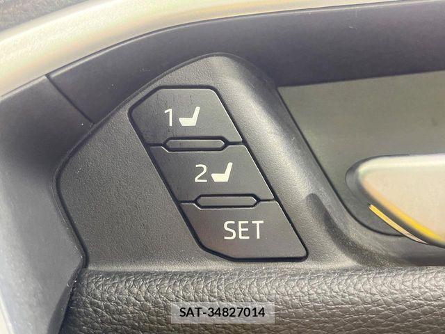 Toyota RAV4 2023-10 6816858-5