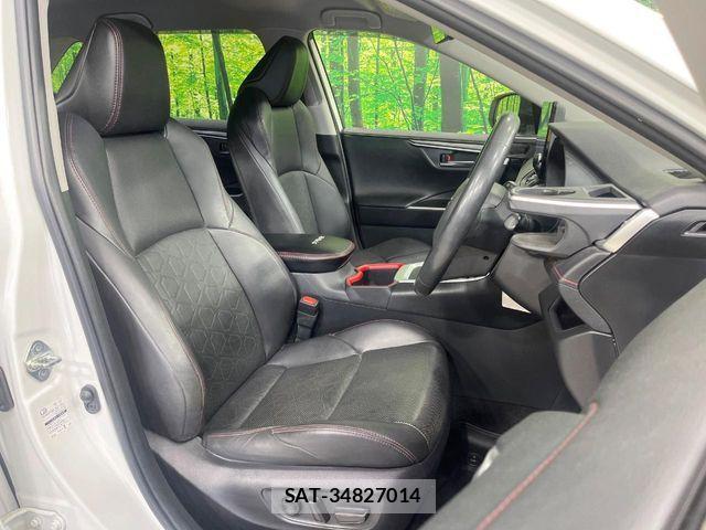 Toyota RAV4 2023-10 6816858-7