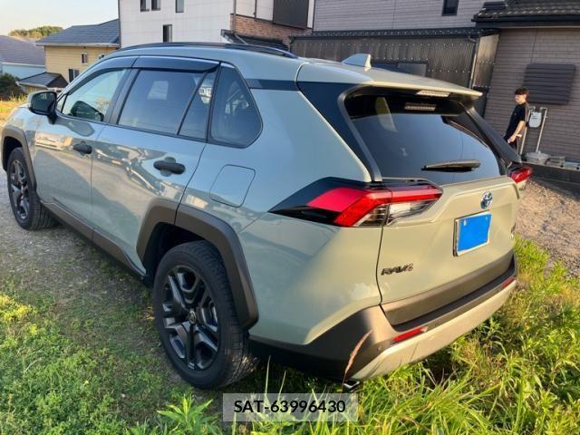 Toyota RAV4 2024-08 6911924-3