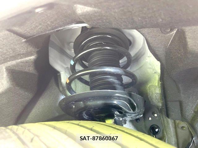 Toyota RAV4 2026-04 6911917-19