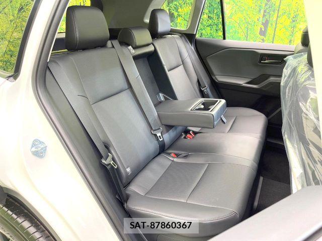 Toyota RAV4 2026-04 6911917-8