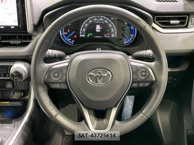 Toyota RAV4 2019-11 6911938-11