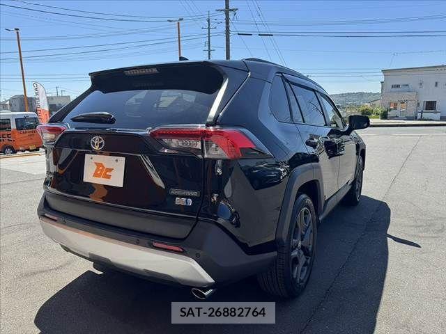 Toyota RAV4 2023-11 6911925-14