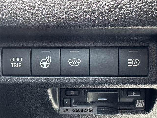 Toyota RAV4 2023-11 6911925-6