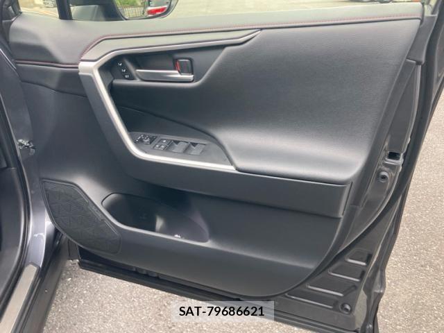Toyota RAV4 2025-02 6911928-16