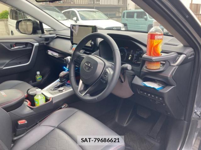 Toyota RAV4 2025-02 6911928-18