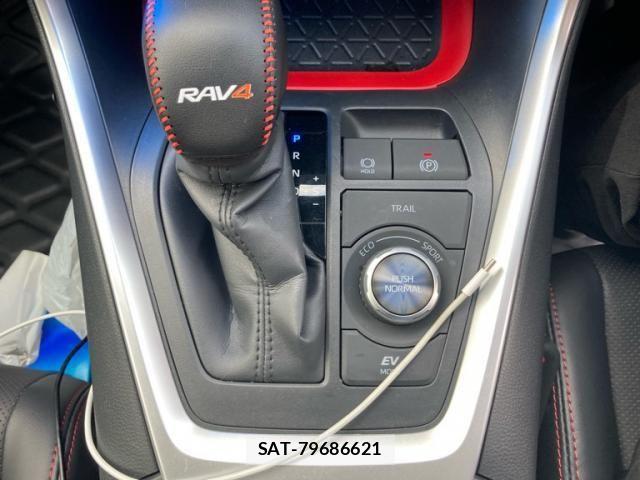 Toyota RAV4 2025-02 6911928-26