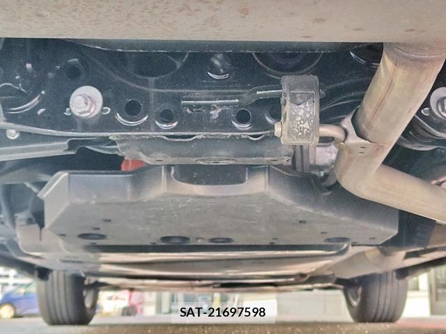 Toyota RAV4 2020-04 6997689-15