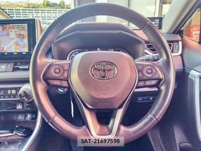 Toyota RAV4 2020-04 6997689-20