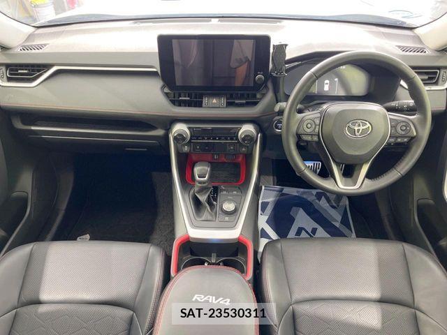 Toyota RAV4 2023-02 6997681-1