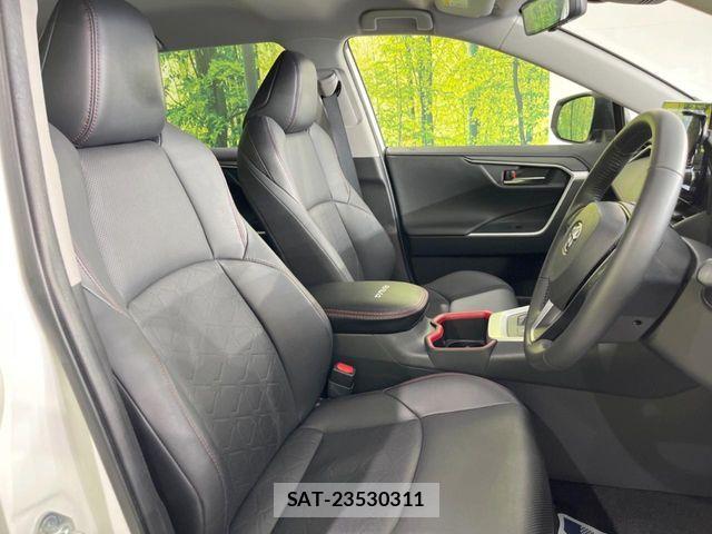 Toyota RAV4 2023-02 6997681-7