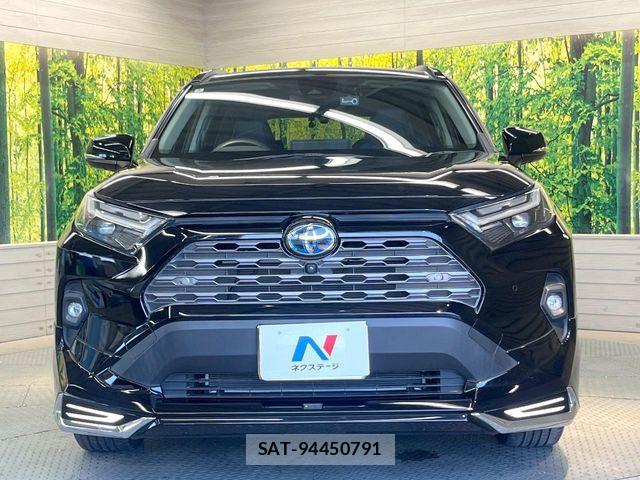 Toyota RAV4 2022-03 6997685-12