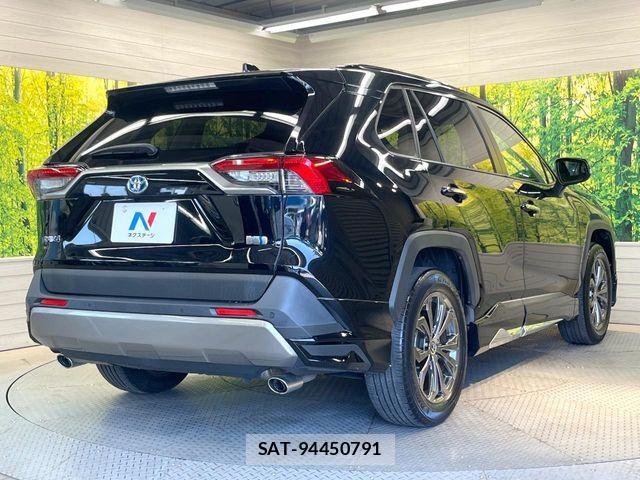 Toyota RAV4 2022-03 6997685-15