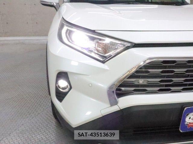Toyota RAV4 2019-09 6997688-27
