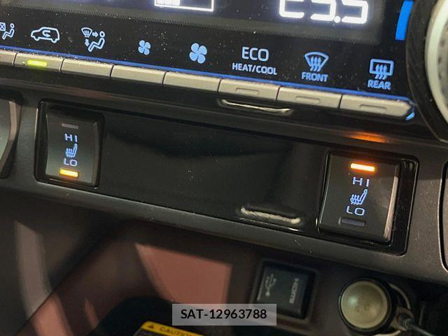 Toyota RAV4 2019-04 6997707-9
