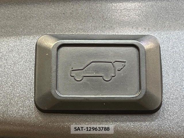 Toyota RAV4 2019-04 6997707-10
