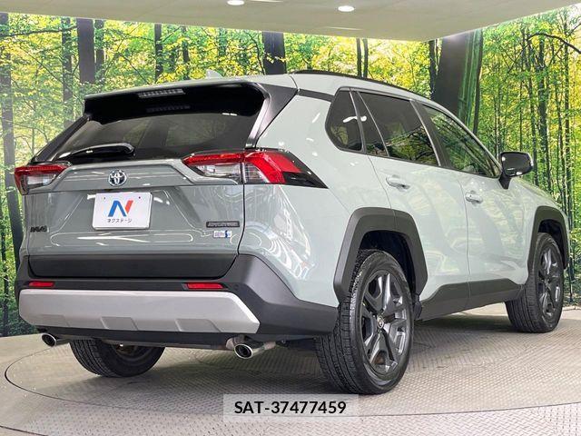 Toyota RAV4 2022-03 7021392-16