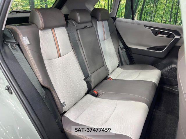 Toyota RAV4 2022-03 7021392-8