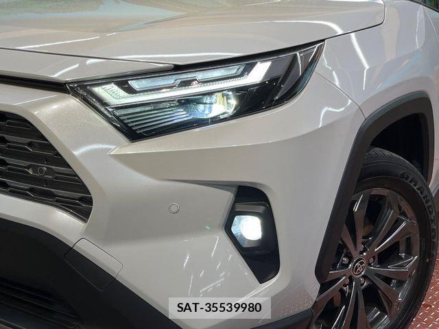 Toyota RAV4 2024-04 7021387-11