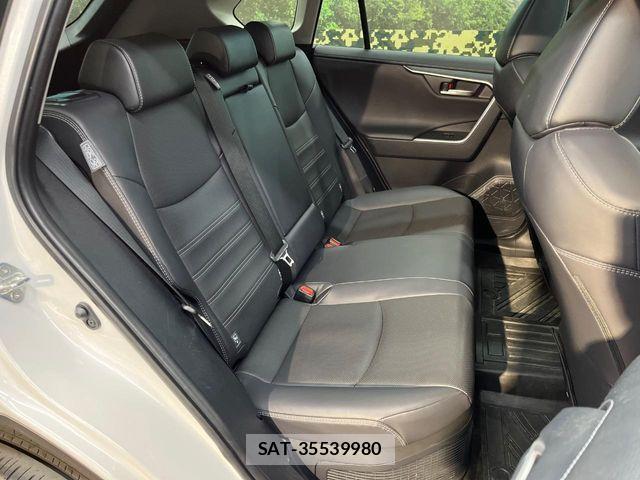 Toyota RAV4 2024-04 7021387-8