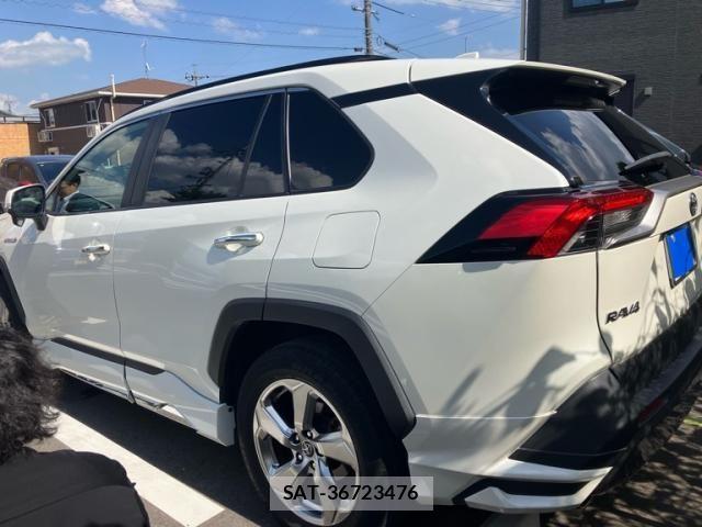 Toyota RAV4 2019-07 7215539-1
