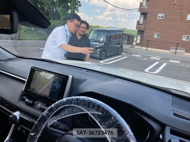 Toyota RAV4 2019-07 7215539-20