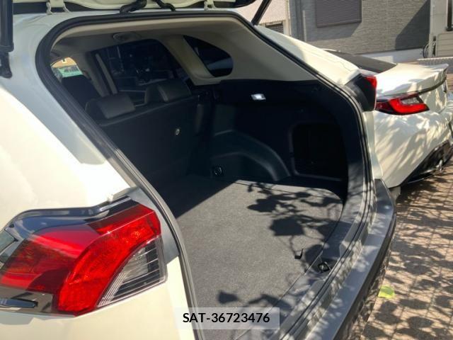 Toyota RAV4 2019-07 7215539-7