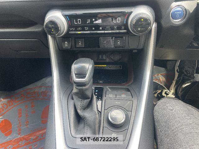 Toyota RAV4 2019-07 7224152-12