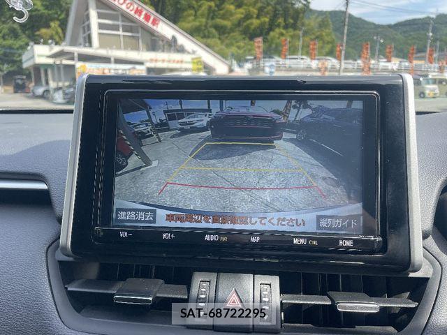 Toyota RAV4 2019-07 7224152-15