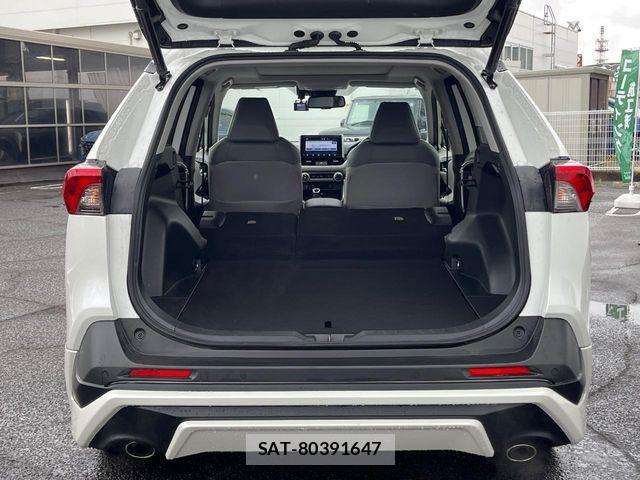 Toyota RAV4 2019-05 7218277-9