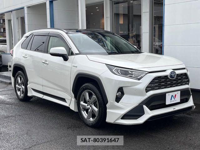 Toyota RAV4 2019-05 7218277-15