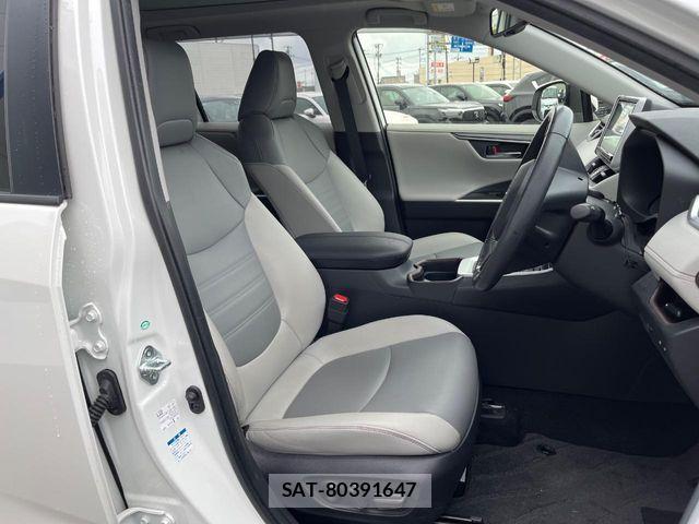 Toyota RAV4 2019-05 7218277-7