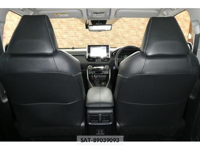 Toyota RAV4 2021-08 7224155-15